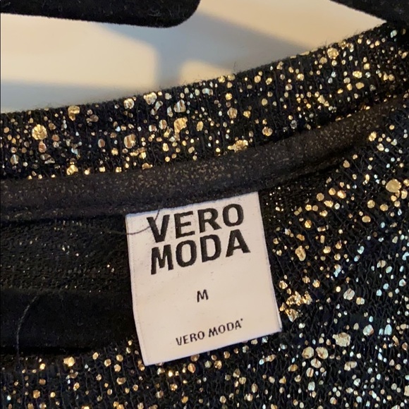 3/$25 - Vero Moda Glittery Gold Top - Picture 3 of 3